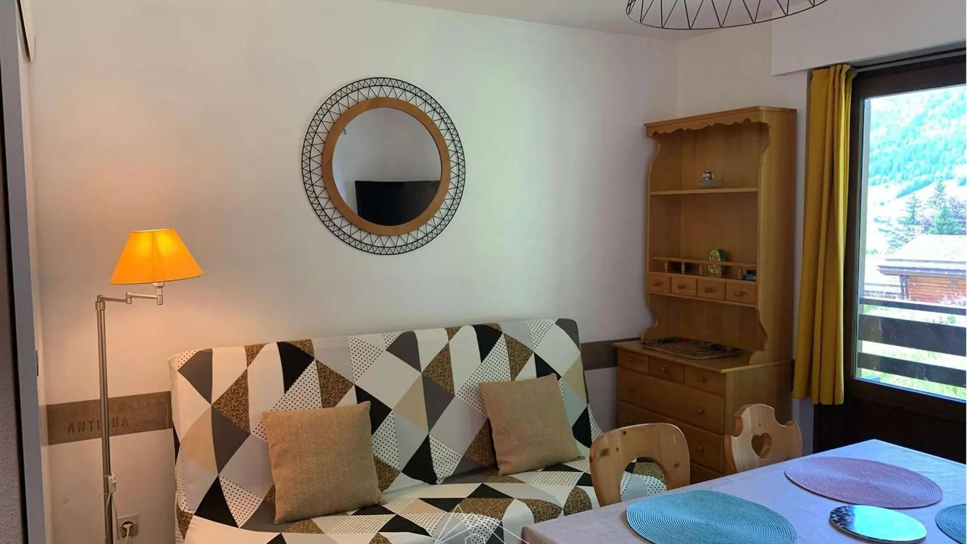 Appartement T2 + Coin Nuit Au Grand-Bornand, Parking Inclus - Fr-1-458-204 à Le Grand-Bornand